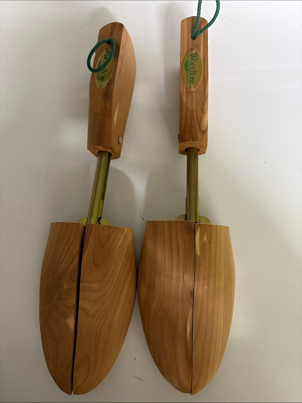 Women's Cedar Shoe Trees - Natural Wood Finish (Pair)